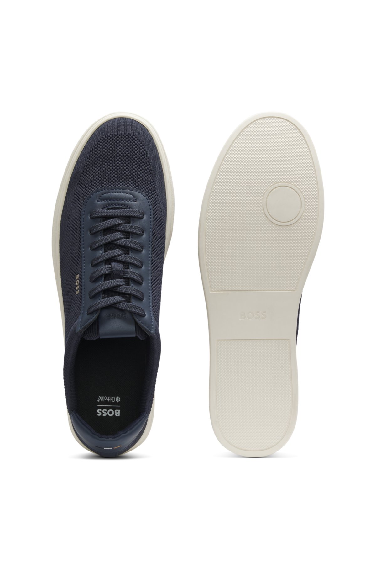 Zapatillas con cordones y partes superiores de punto con remaches de cuero