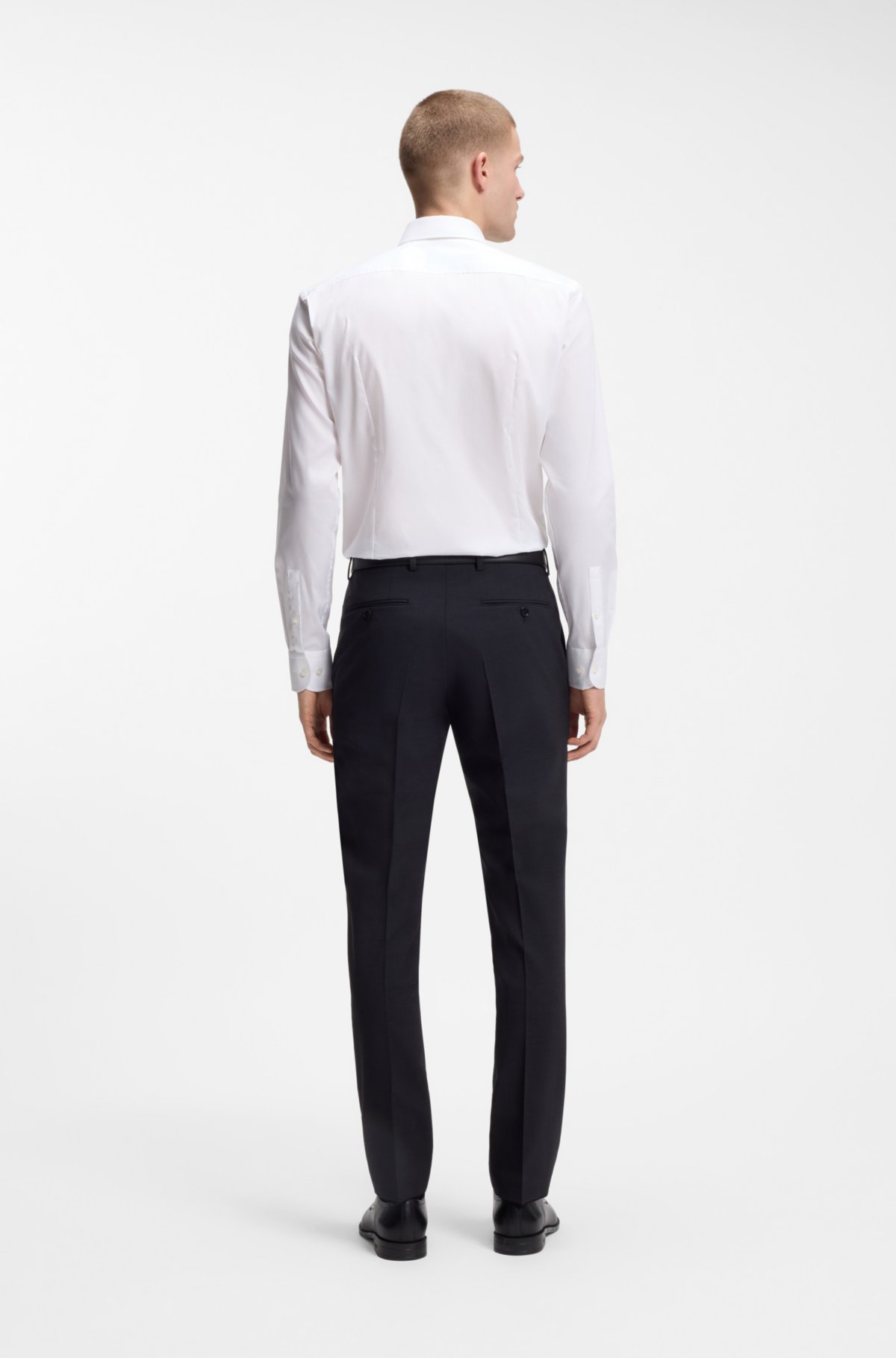 Camisa de corte ajustado con acabado antiarrugas en poplin de algodón