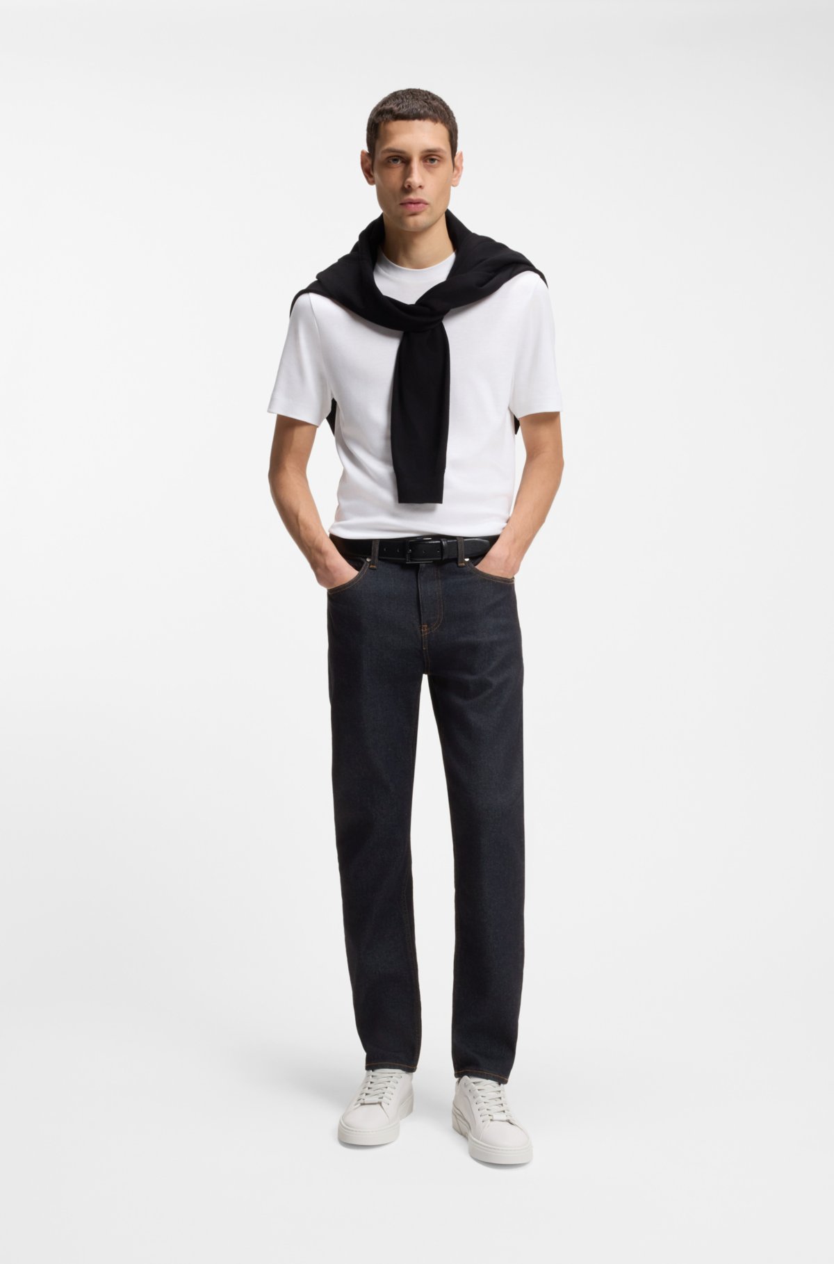 Pantalones vaqueros ajustados de color azul oscuro de Delaware en denim elástico confortable