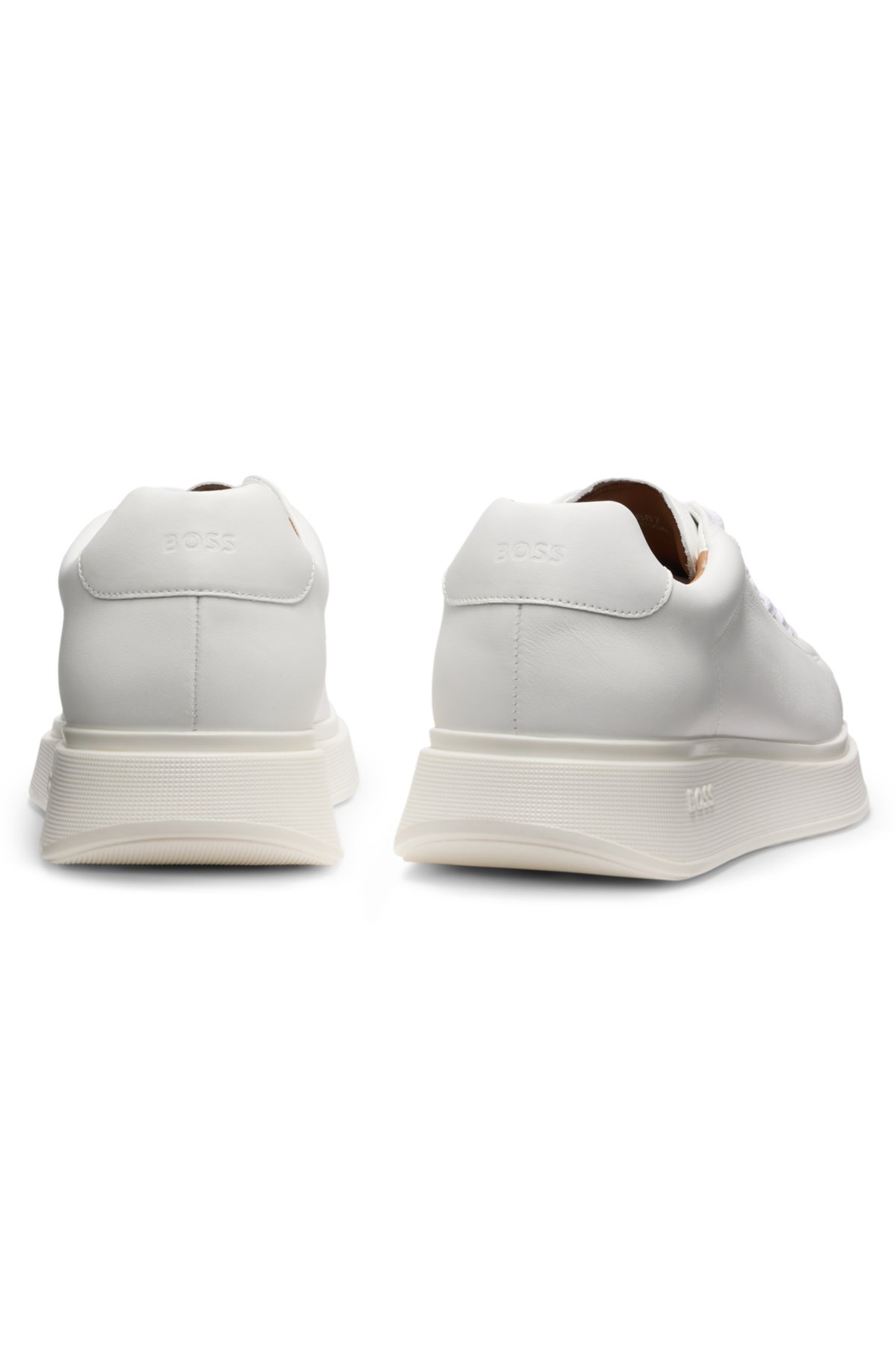Zapatillas de cuero con suela de goma