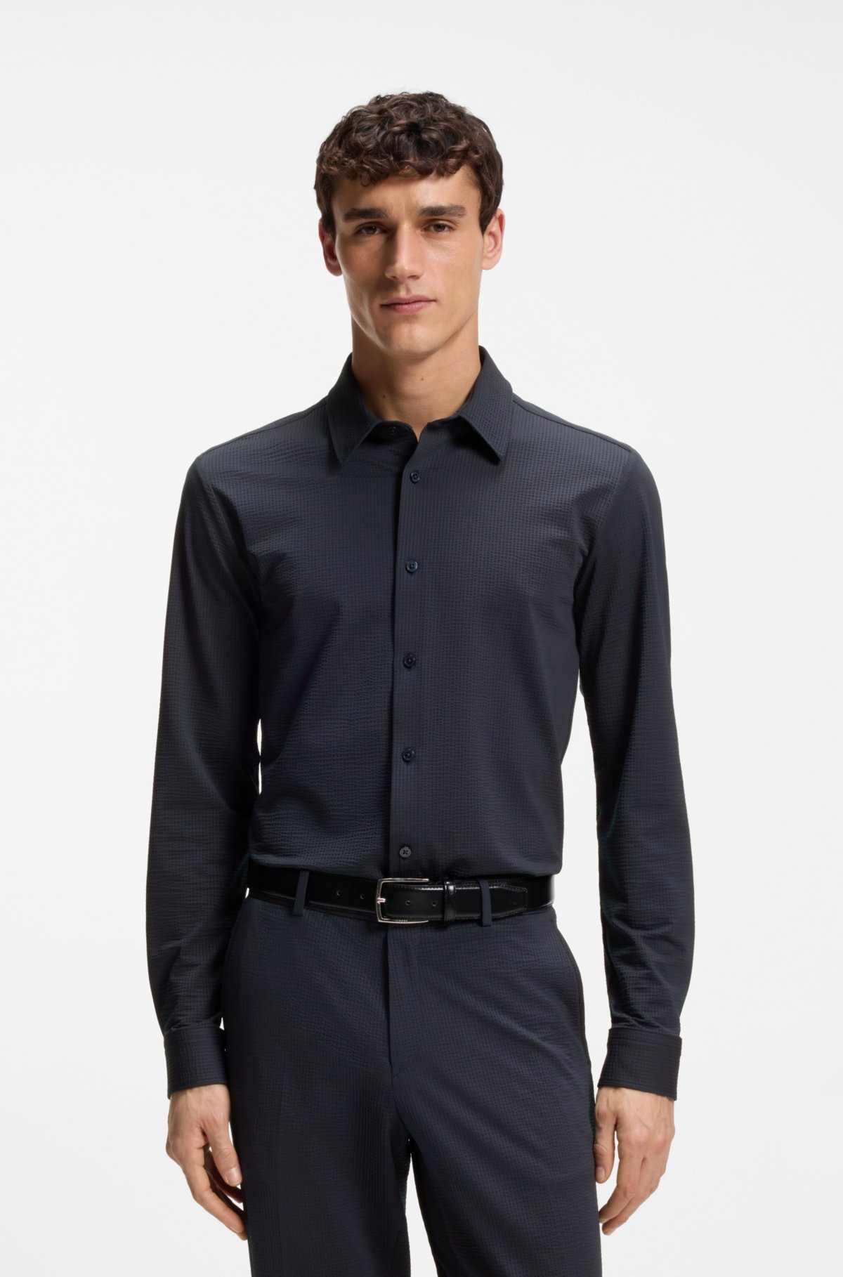 Camisa ajustada en tejido italiano de seersucker con elasticidad de rendimiento