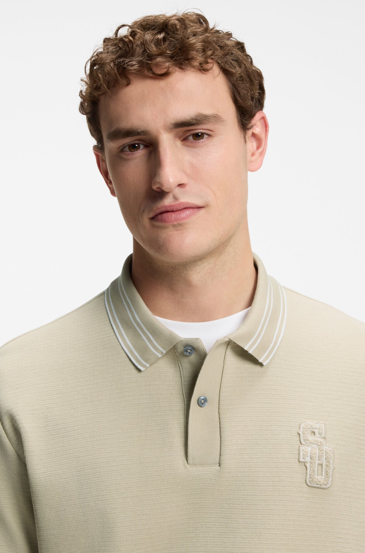 Camiseta polo BOSS seleccionada por Shohei Ohtani con corte relajado