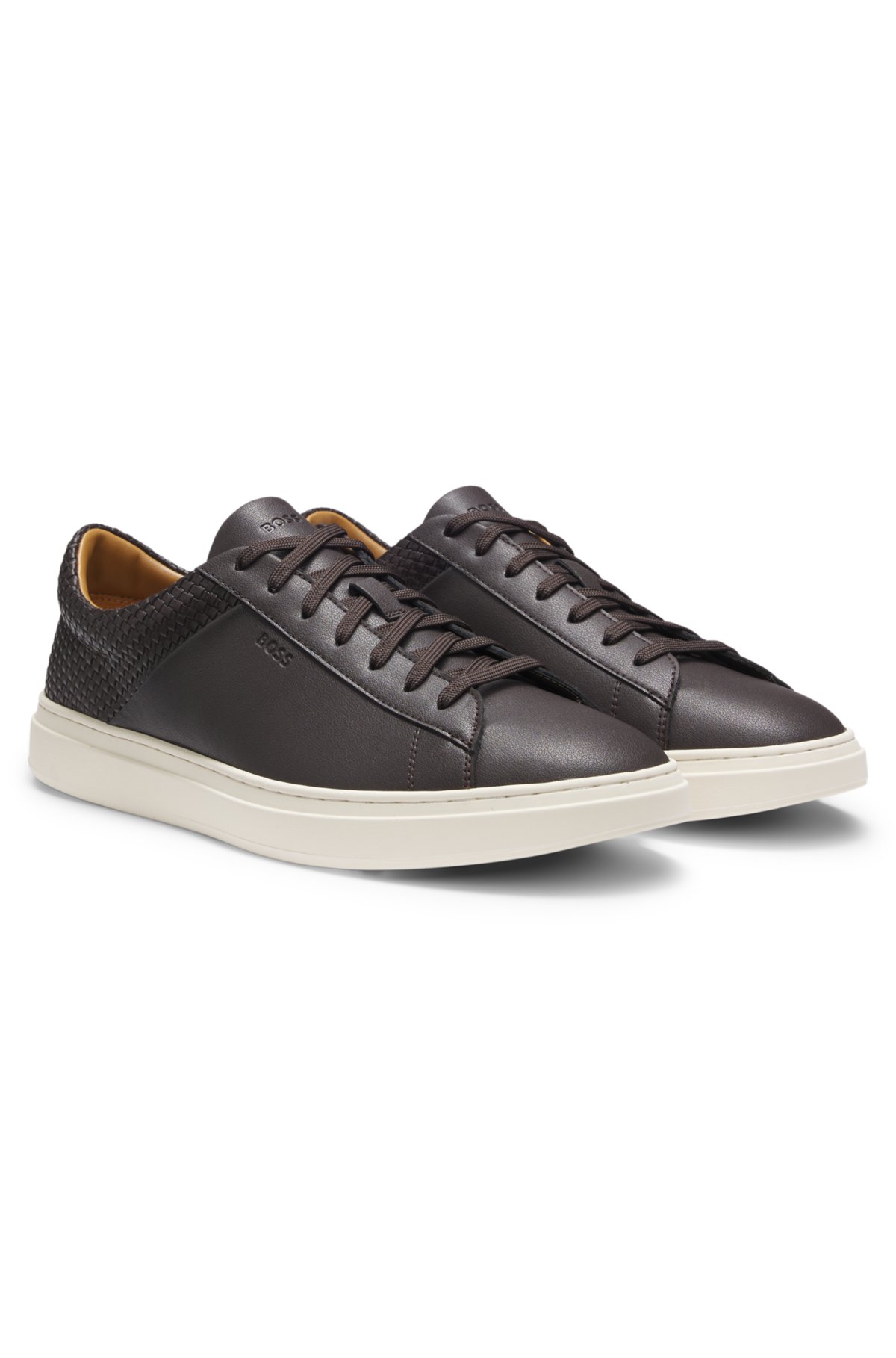 Zapatillas bajas con efectos tejidos y envejecidos