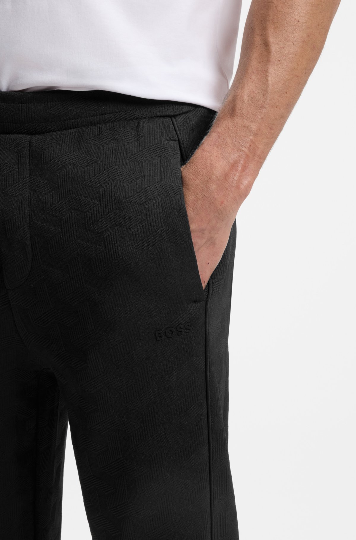 Pantalones de chándal con diseño jacquard acolchado en corte regular