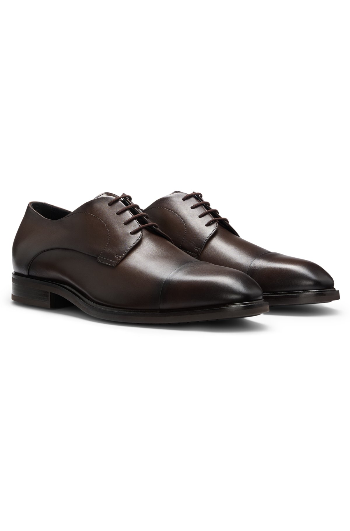 Zapatillas Derby con puntera de cuero