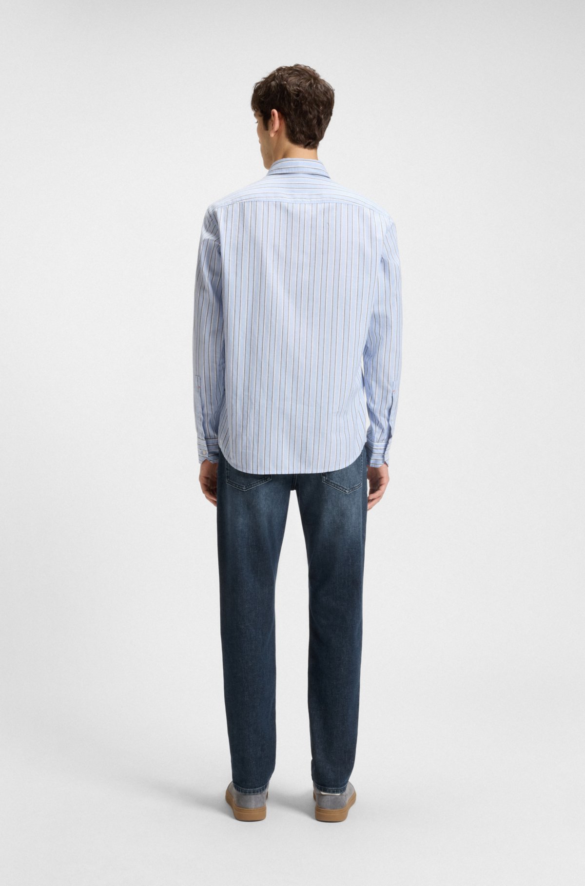 Pantalones vaqueros azules con corte entallado en denim elástico confortable