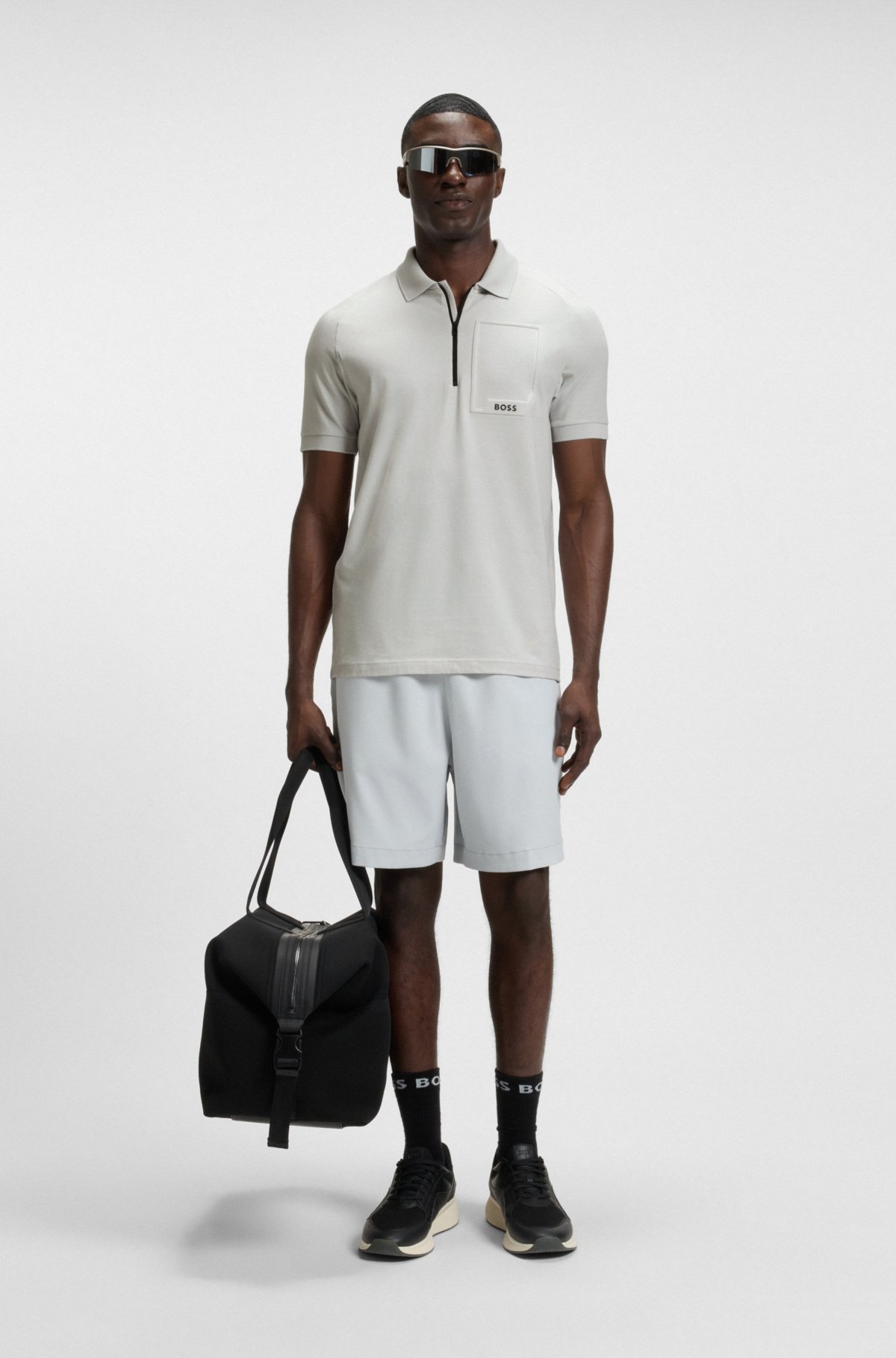 Camiseta polo con cuello de cremallera en tejido transpirable