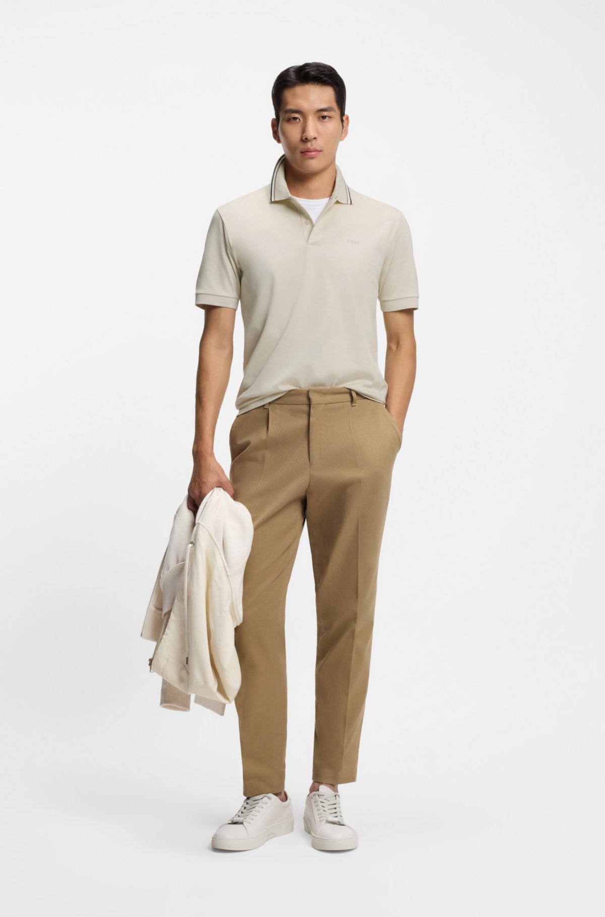 Camiseta polo ajustada con cuello rayado en algodón con logotipo
