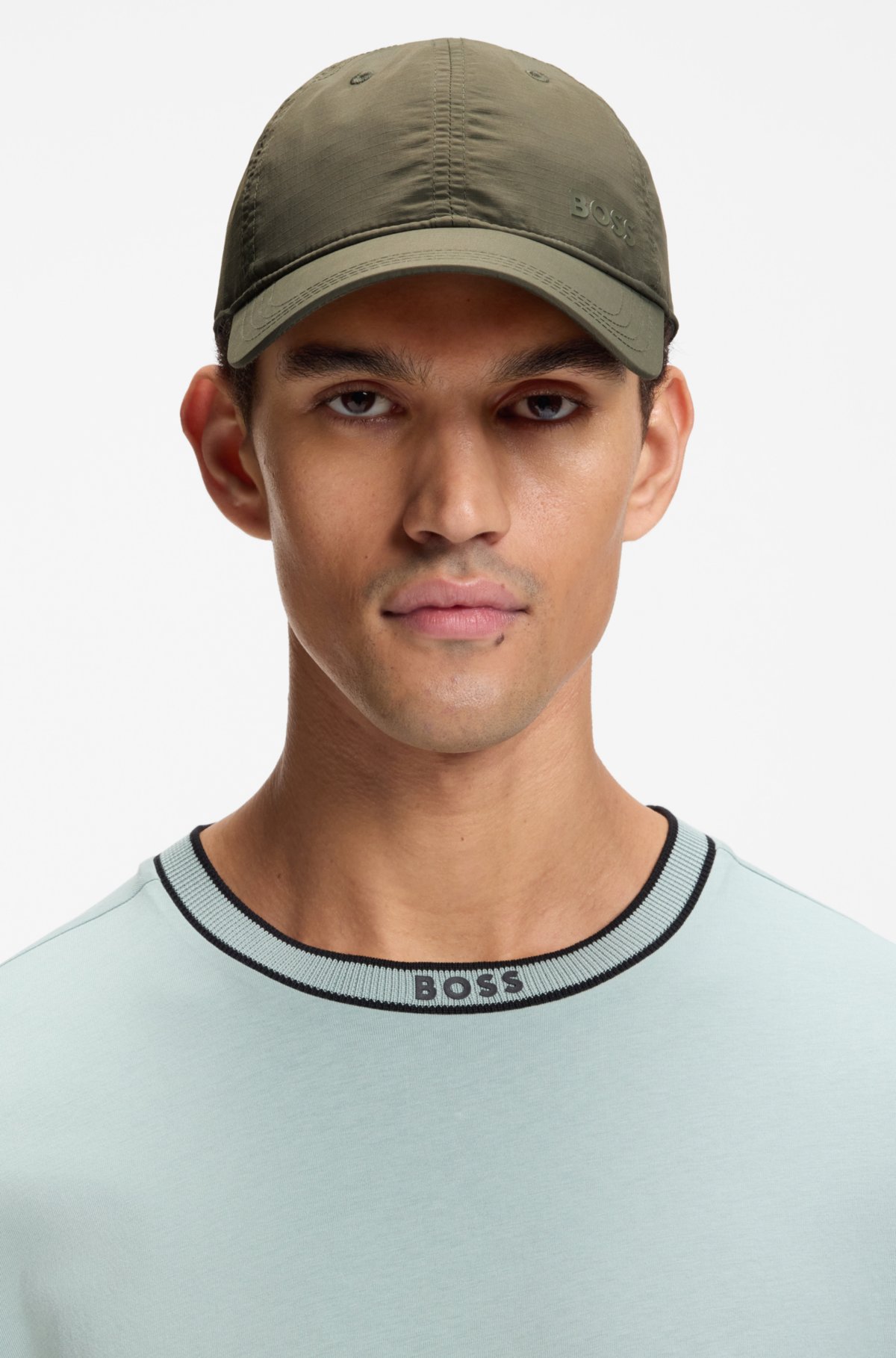 Visera con logo y protección UV