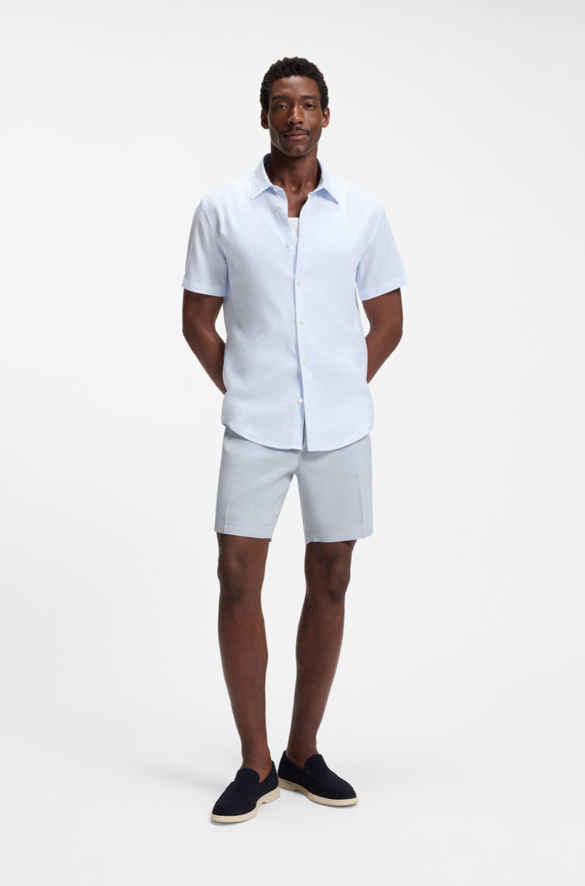 Pantalones cortos de mezcla de lino con corte moderno