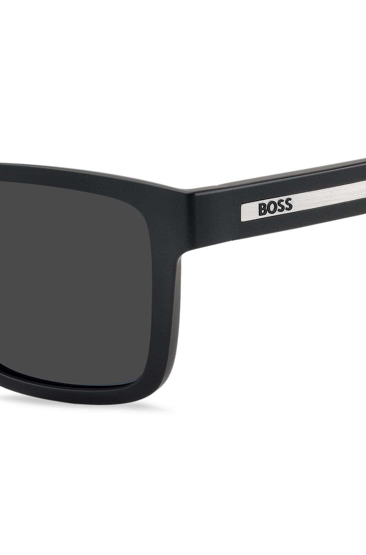 Gafas de sol mate negro con inserto de logotipo