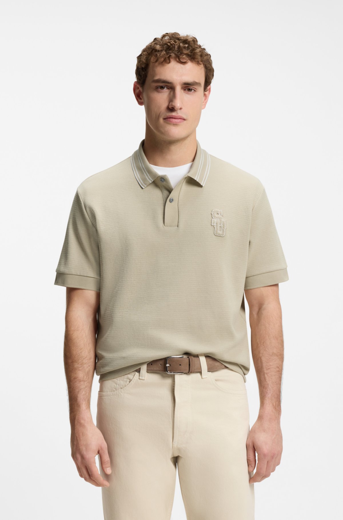 Camiseta polo BOSS seleccionada por Shohei Ohtani con corte relajado