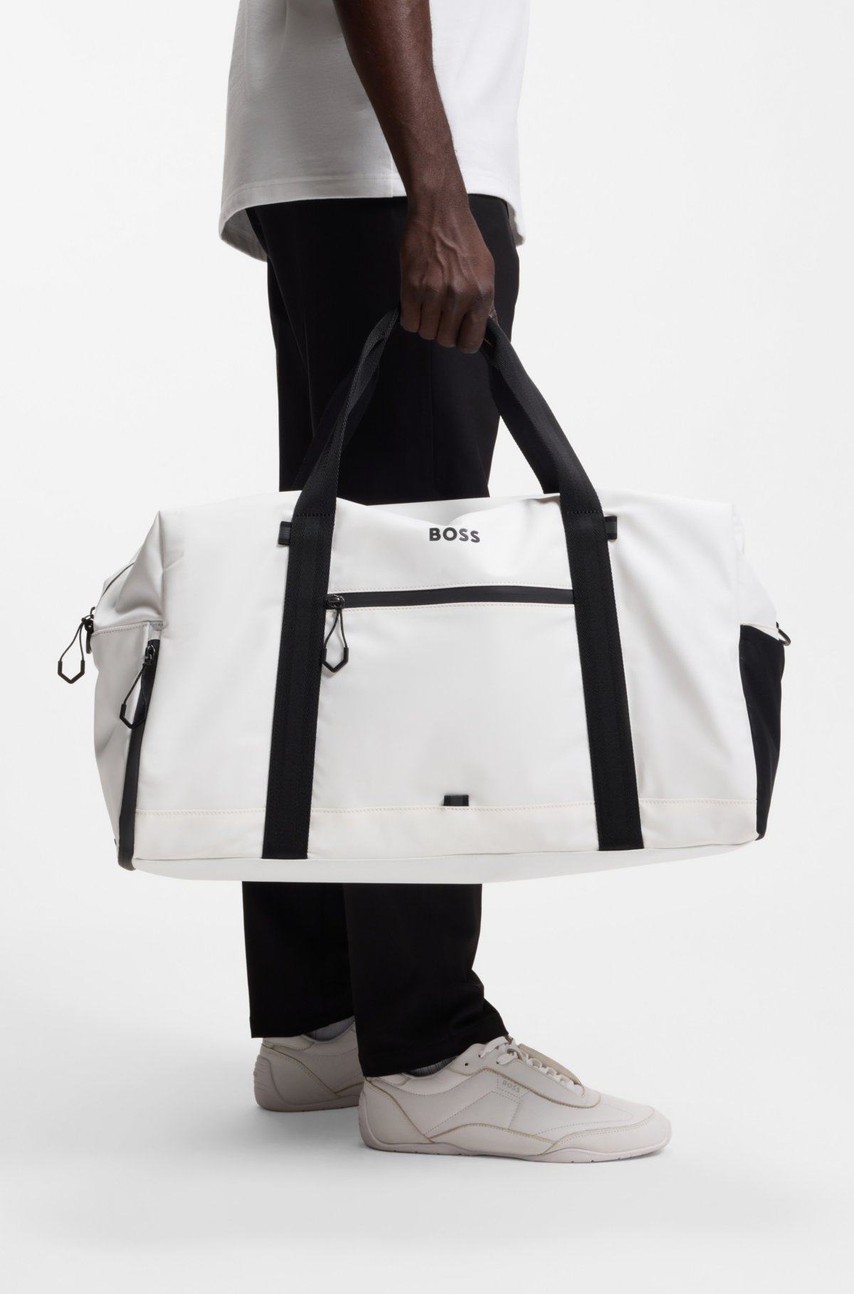 Bolsa de hombro de piel sintética con cremalleras reflectantes
