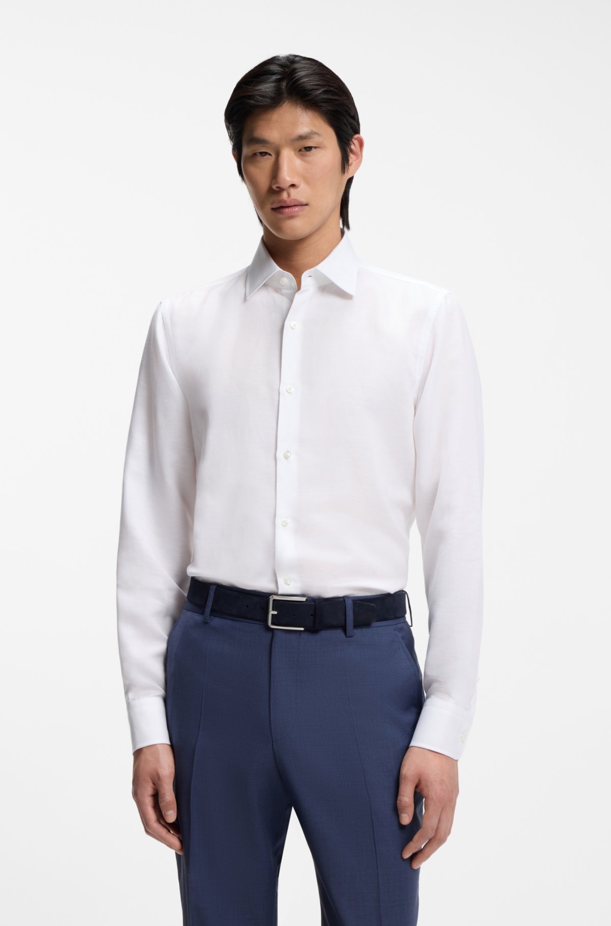 Camisa ajustada de mezcla de lino en tejido twill