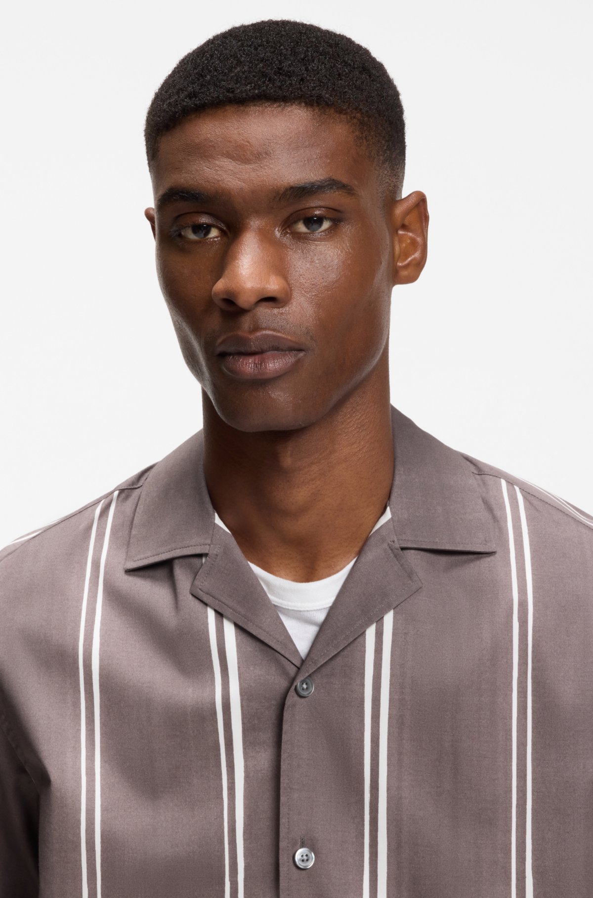 Camisa de corte holgado con rayas en algodón elástico