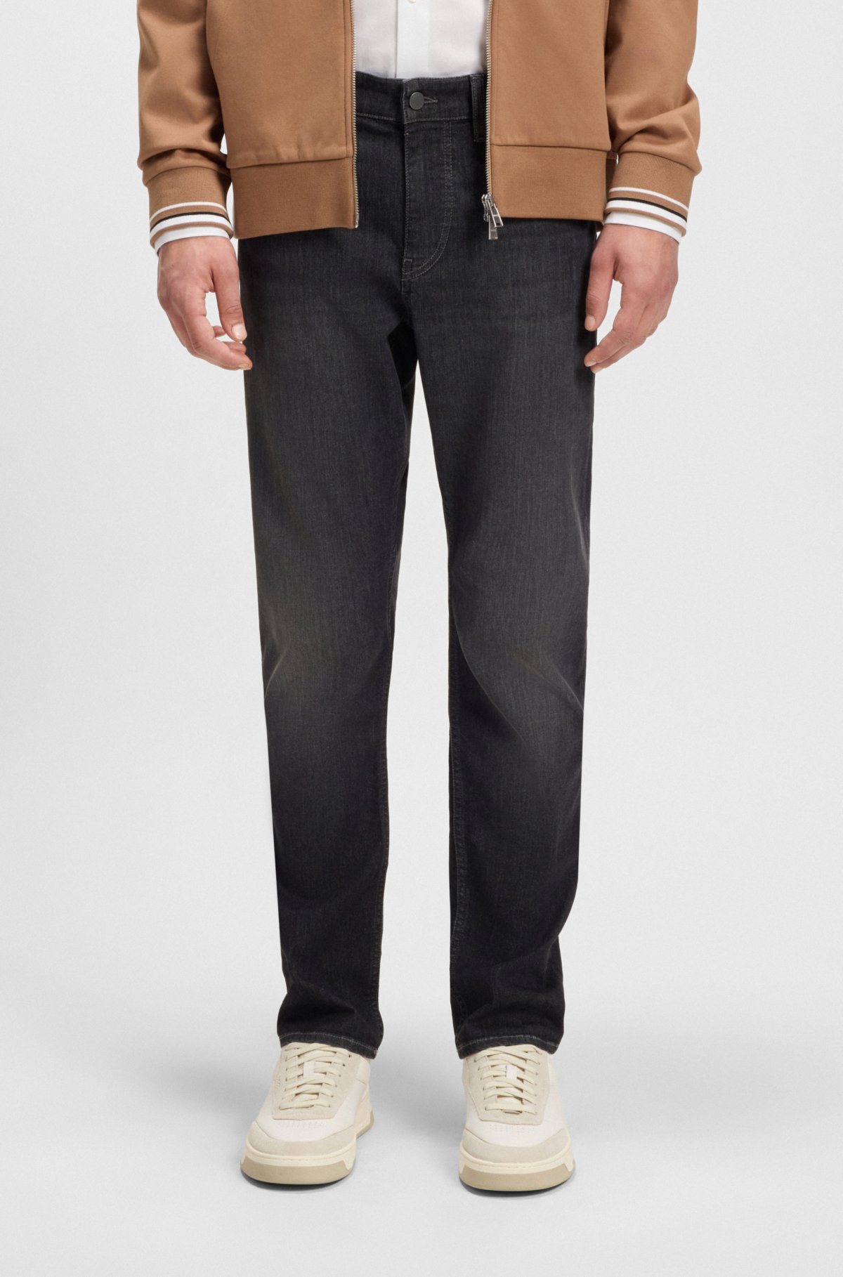 Pantalones vaqueros ajustados negros de Delaware en denim elástico