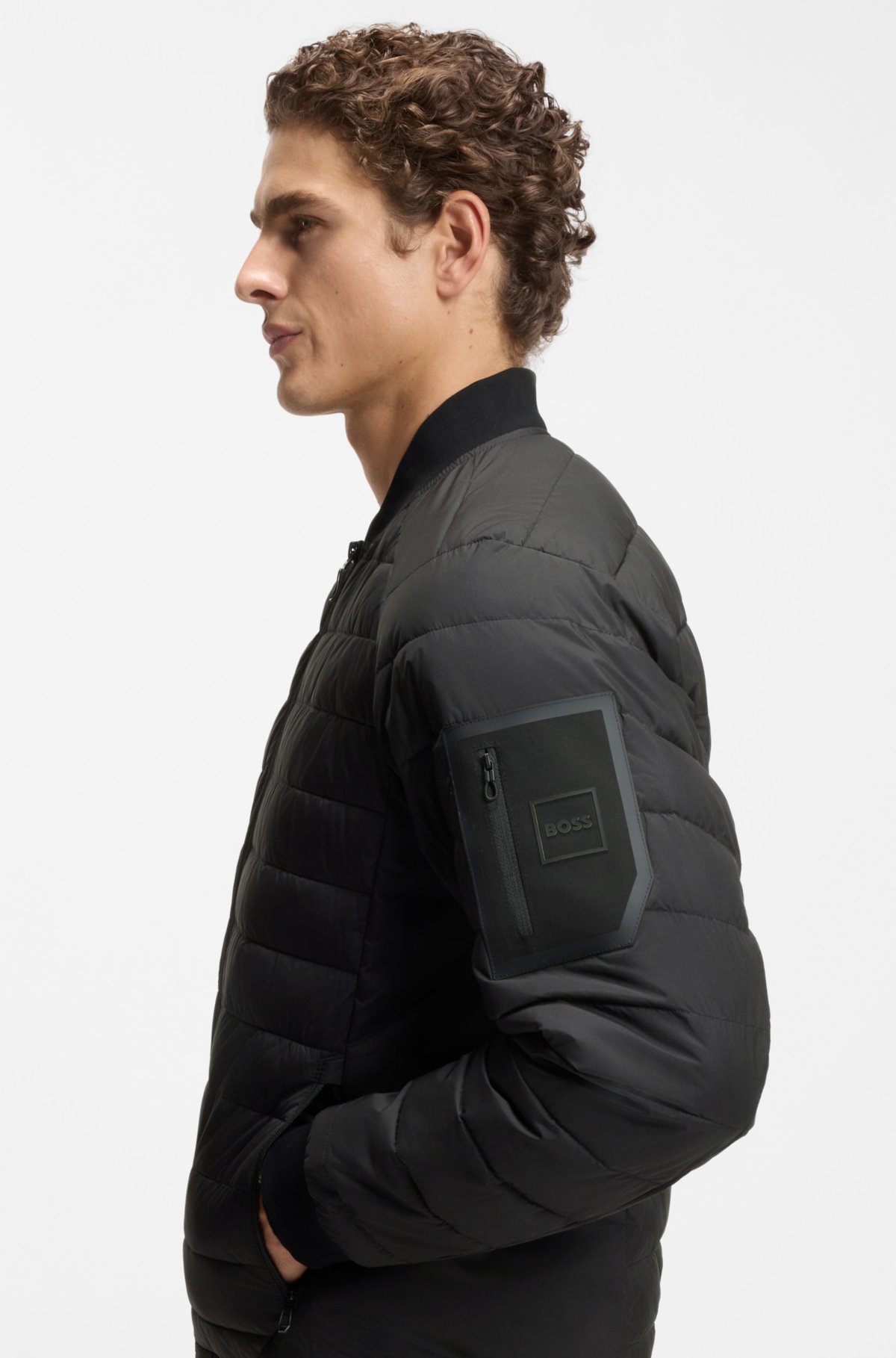 Chaqueta bomber acolchada con acabado repelente al agua