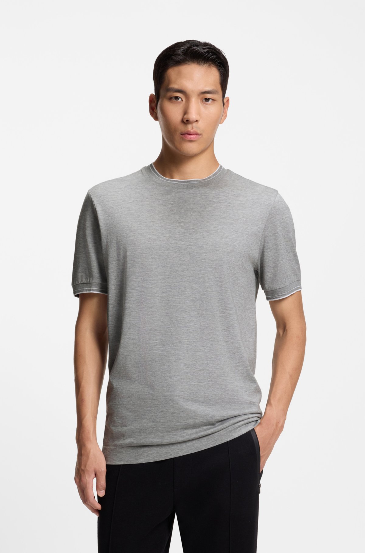 Camiseta con cuello doblado de algodón y seda
