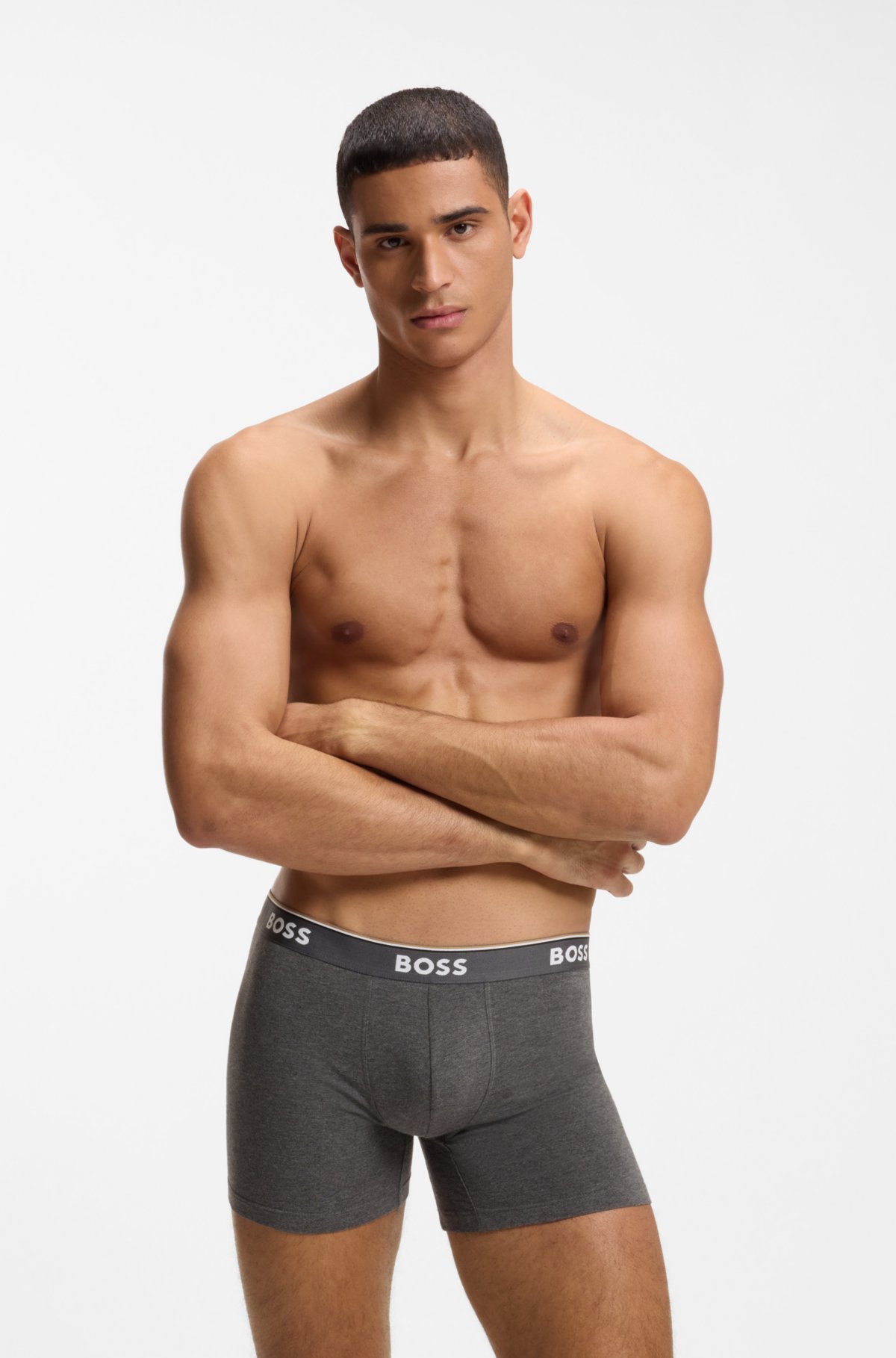 Juego de tres piezas de calzoncillos boxer con cinturón con logo en algodón elástico