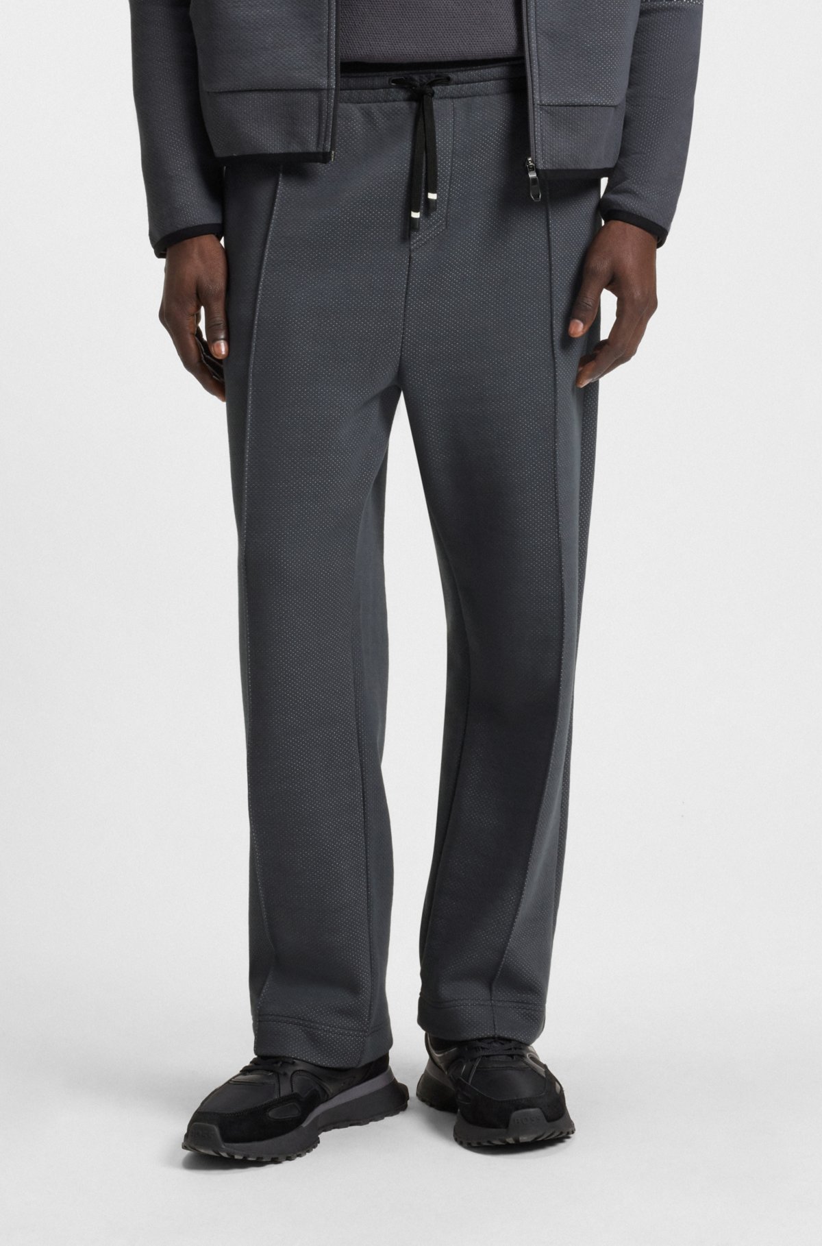 Pantalones de chándal con diseño jacquard acolchado con corte relajado