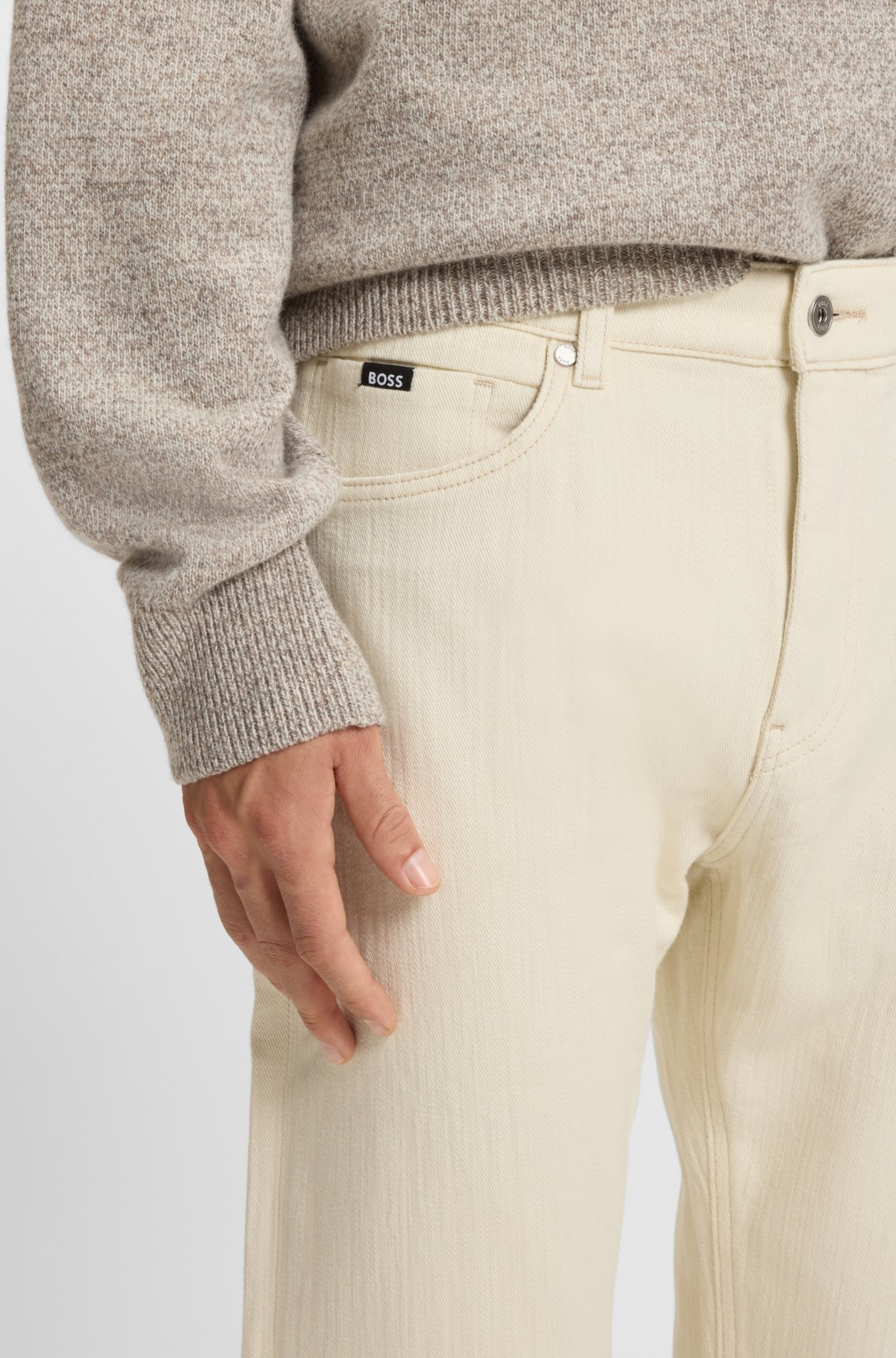 Pantalones vaqueros de color en denim italiano cepillado