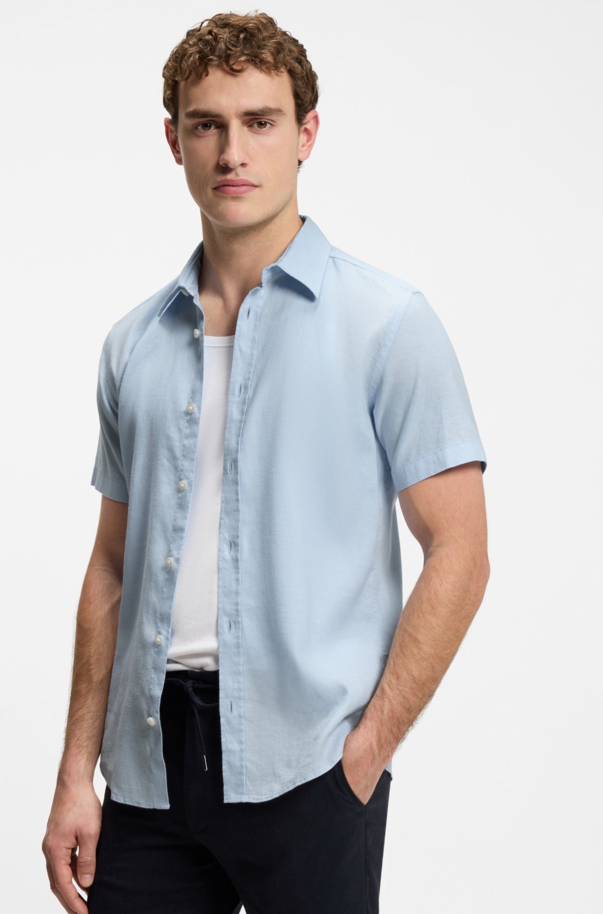Camisa ajustada de lino elastizado
