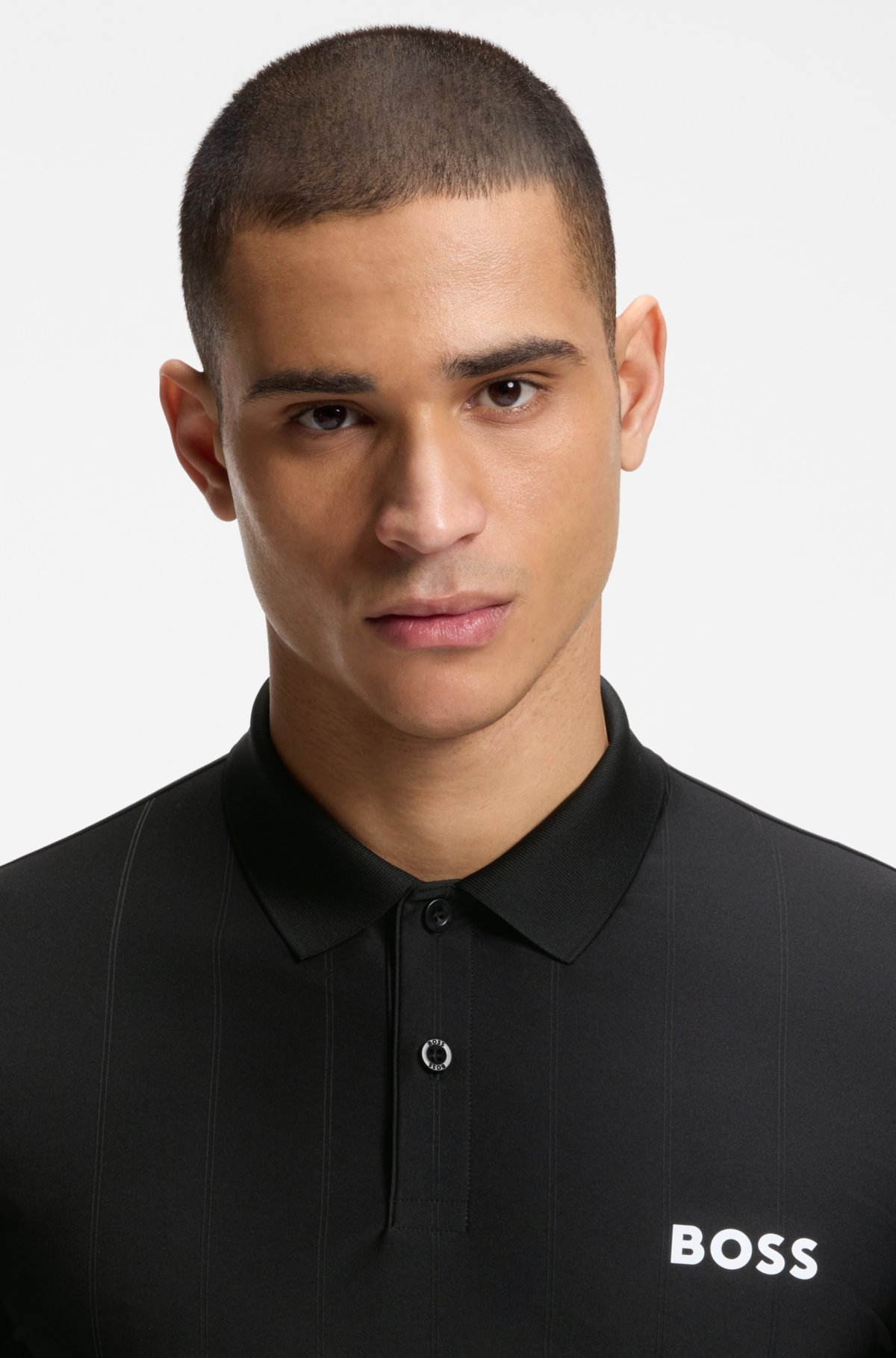 Camiseta de piqué con estampado activo y corte ajustado con elasticidad en cuatro direcciones