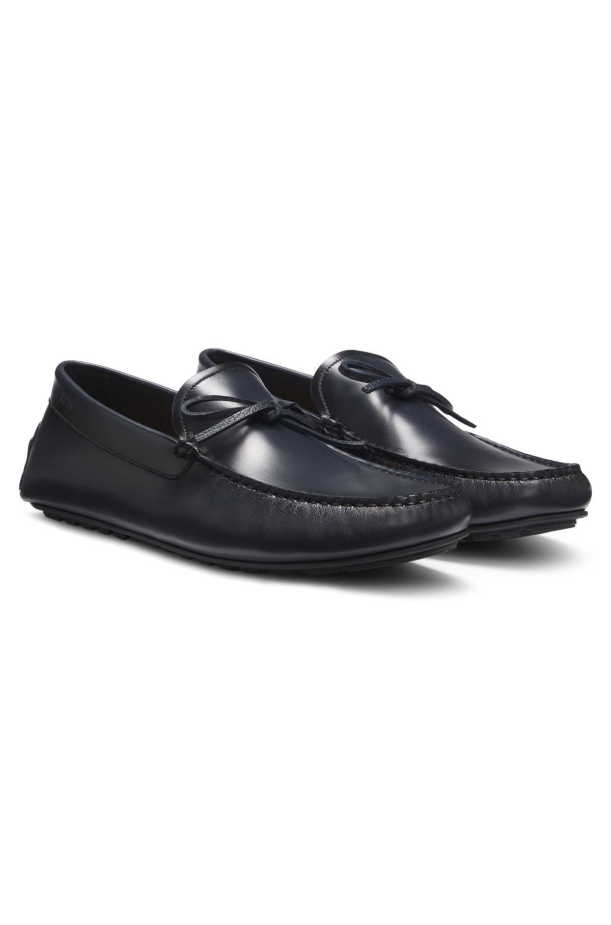 Mocasines para hombre con borde de lazo en cuero