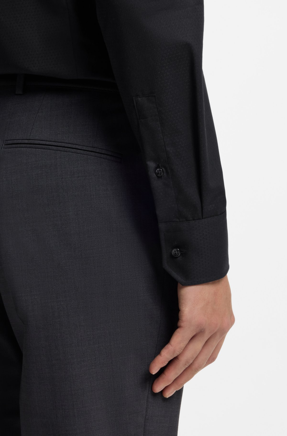 Camisa ajustada resistente a arrugas en tela de lino de algodón